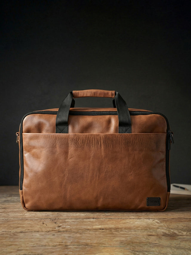 CRONE BERLIN Weekender aus Leder – Cognac, Detailansicht