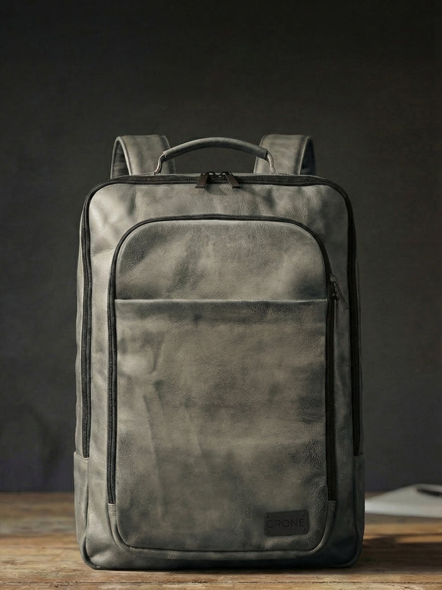 CRONE TOKYO Lederrucksack – Olive Green, Detailansicht